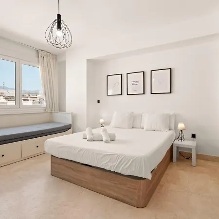 Dormi - Beachfront In Center